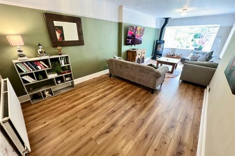 96 Blackford Road, Shirley, Solihull, B90 4BX