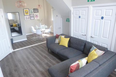 6 bedroom flat to rent, Spekeland Road, Liverpool L7