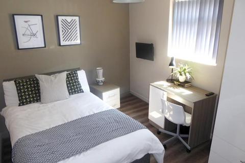 6 bedroom flat to rent, Spekeland Road, Liverpool L7