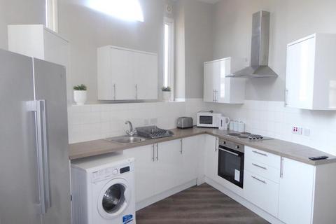 6 bedroom flat to rent, Spekeland Road, Liverpool L7