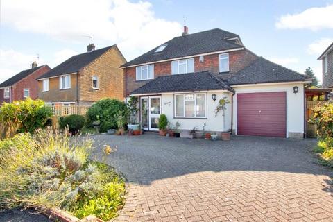 4 bedroom detached house for sale, Orchard Drive, Edenbridge, Kent, TN8