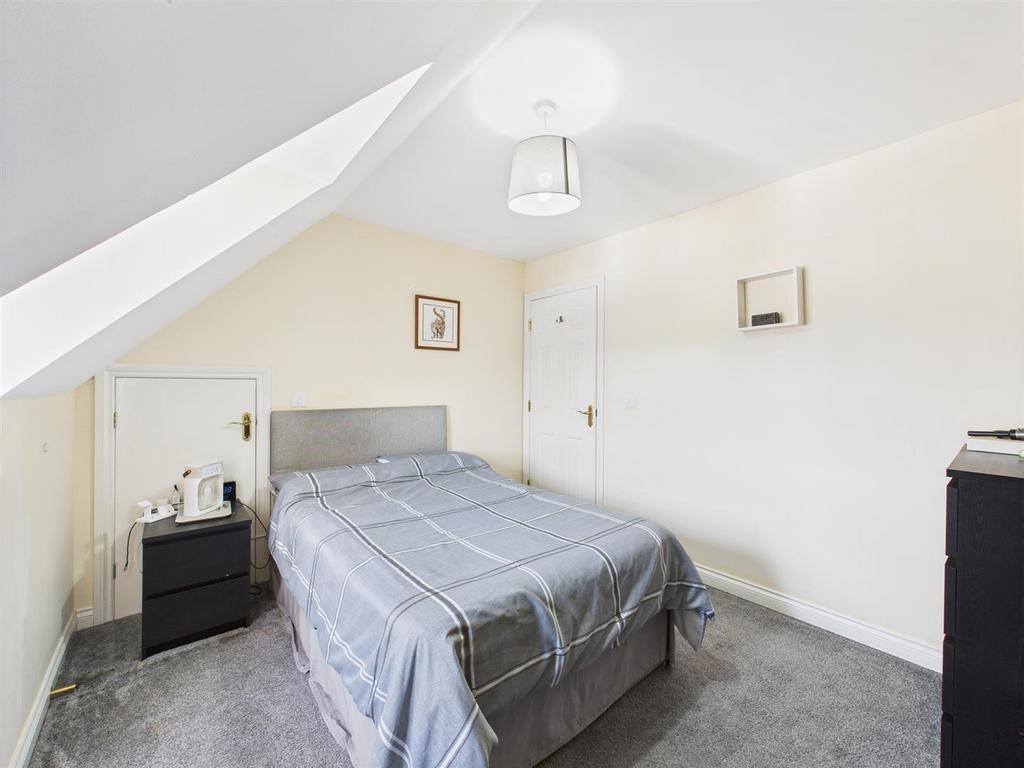 Bedroom: