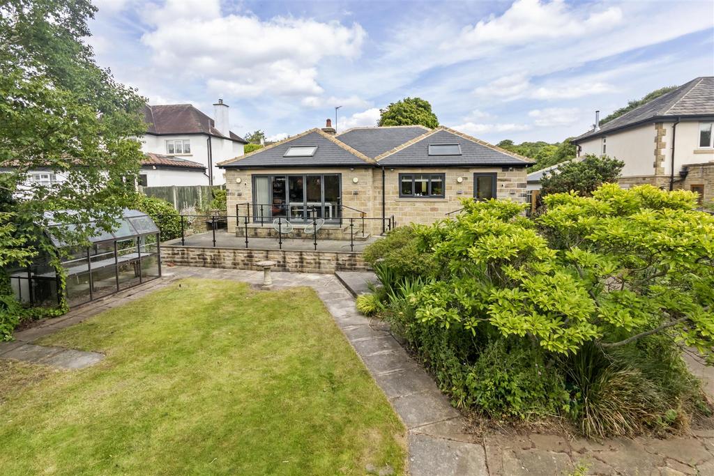 Rear shot of house/garden