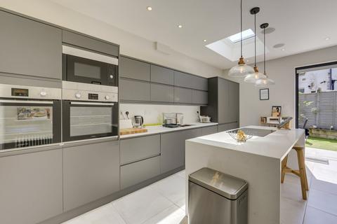 60 Brightside Road, London, SE13 6EW