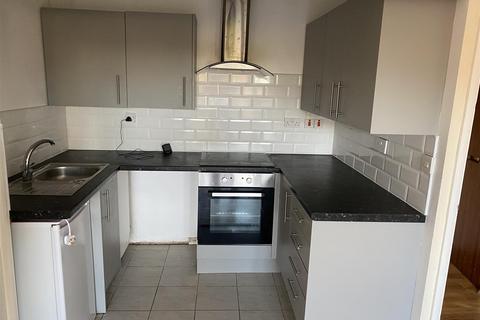 1 bedroom flat for sale, Church Avenue, Stourport-On-Severn