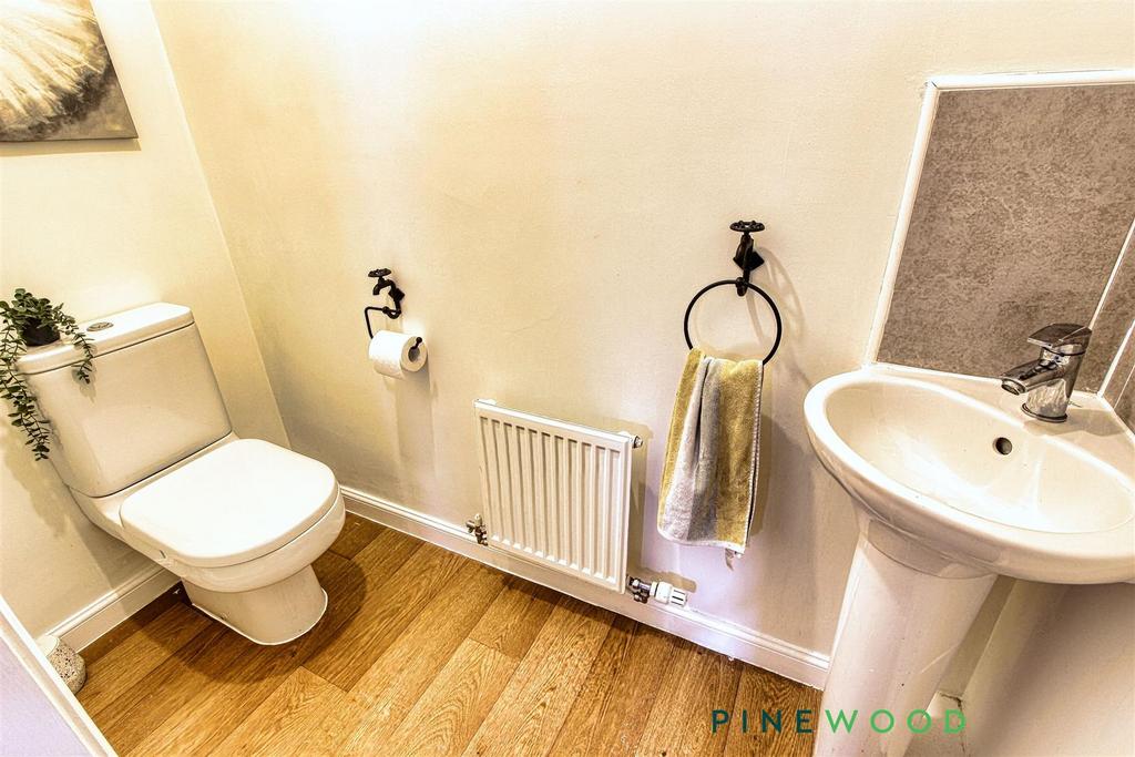 Ground floor wc