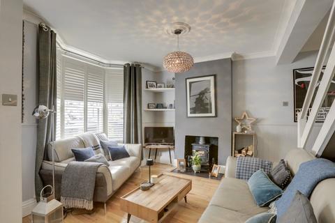 2 bedroom terraced house for sale, Ronver Road, London, SE12