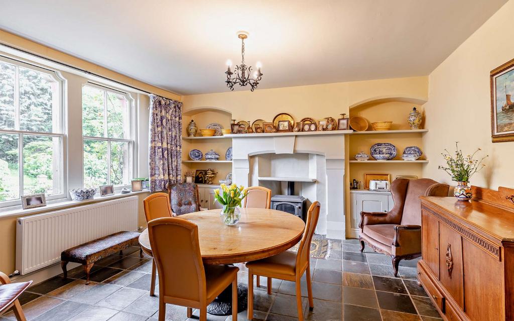 Breakfast Room