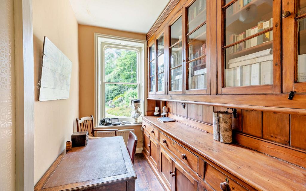 Butlers Pantry