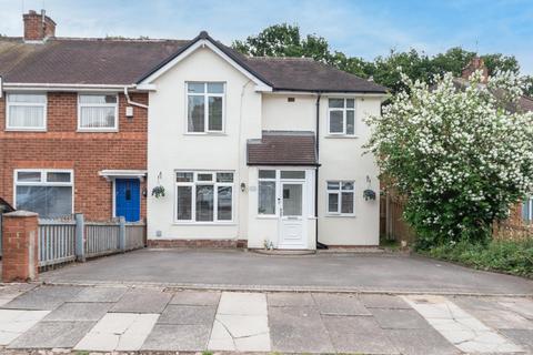 5 bedroom semi-detached house for sale