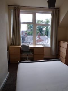 7 bedroom house to rent, Furness Road, Manchester M14