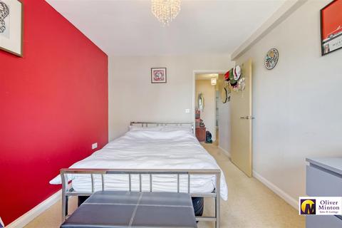 1 bedroom apartment for sale, Cambridge Road, Puckeridge
