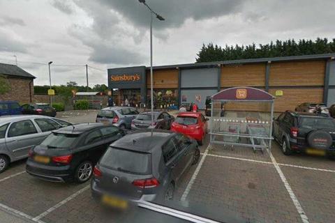 Parking to rent, Rushgreen Road, Lymm WA13
