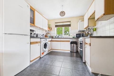 2 bedroom terraced house for sale, Osprey Gardens, Poplars, Stevenage SG2