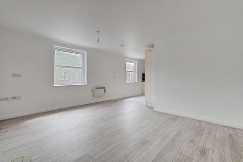 2 bedroom flat for sale, High Road, Benfleet, SS7