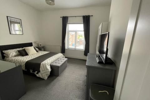 487 Foxdenton Lane, Chadderton, Oldham, OL9 9QS