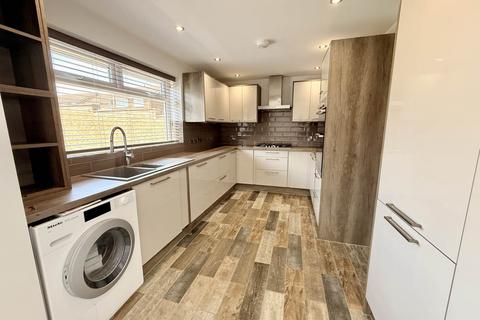 undefined, Shelley Close, Newport Pagnell MK16