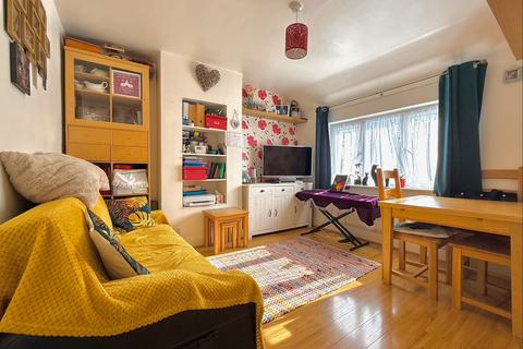 1 bedroom maisonette for sale, Leggatts Wood Avenue, Watford, WD24