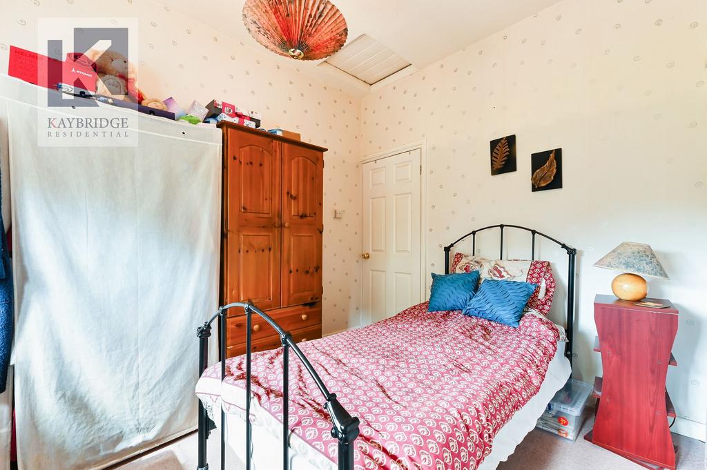 Old Bridge Lane, Epsom - KT17 4 AD