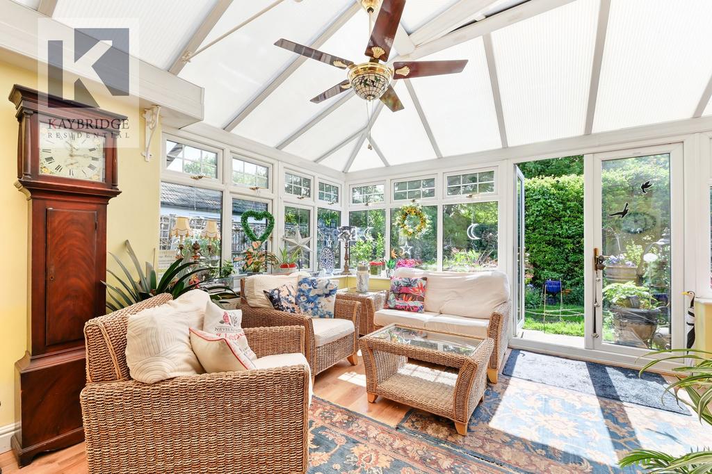 Old Bridge Lane, Epsom - KT17 4 AD