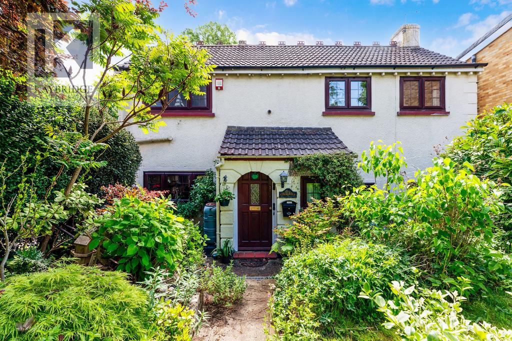 Old Bridge Lane, Epsom - KT17 4 AD