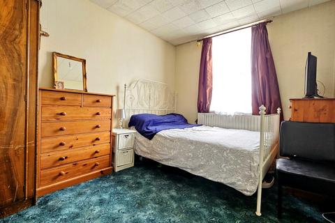 9 Flamingo Gardens, Northolt, UB5 6EP
