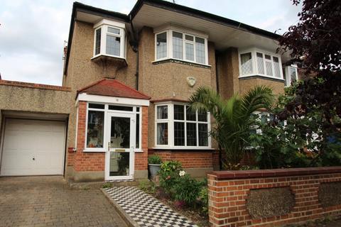 16 Southdown Avenue, London, W7 2AQ
