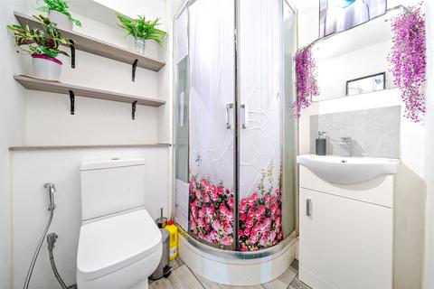 Flat 5, Fountain House Sadler Close, Mitcham, CR4 3EG