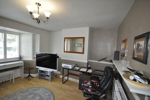 19a Beech Road, Kingswinford, DY6 8HA
