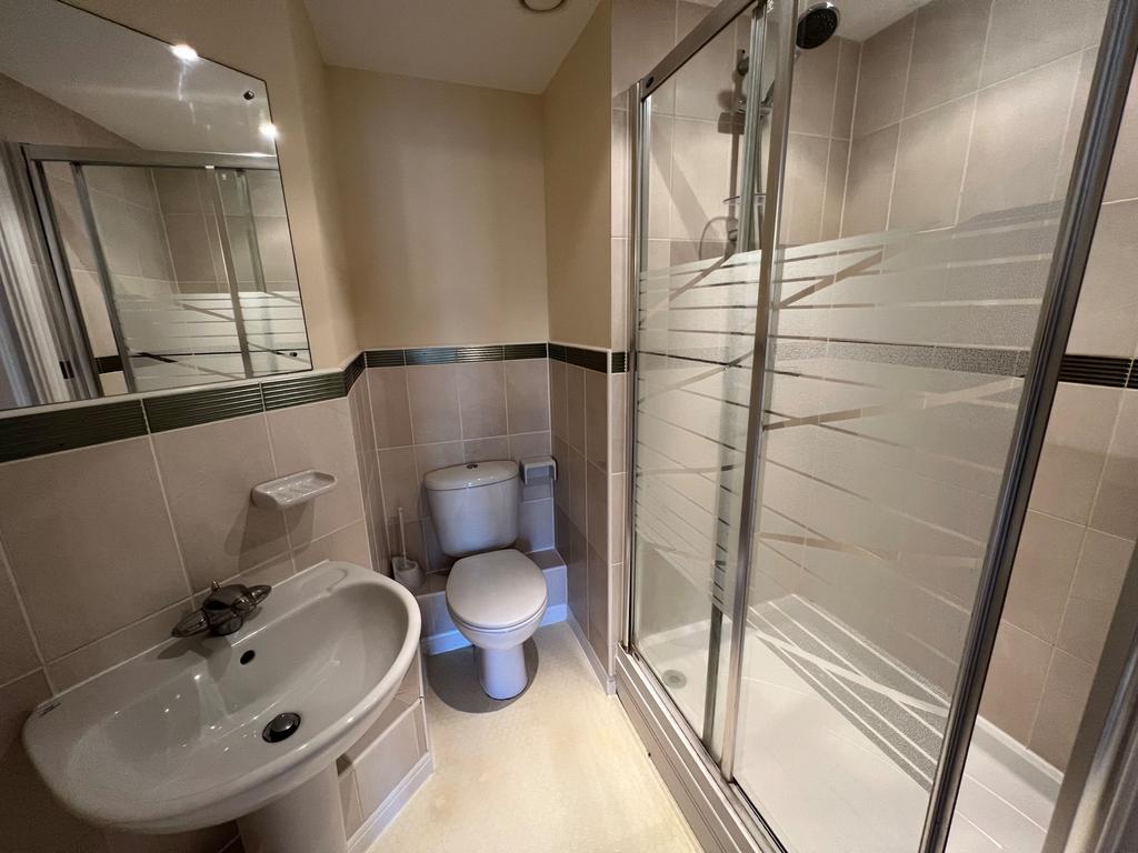 En-suite shower