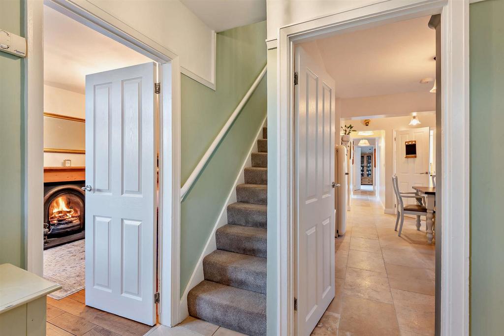 8631545-interior15-800.jpg