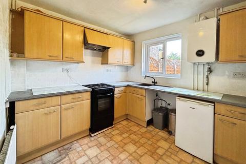 3 bedroom semi-detached house for sale, Chestnut Avenue, Canterbury CT2
