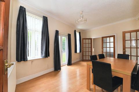 3 bedroom terraced house for sale, Oaklands Road, Salford, M7