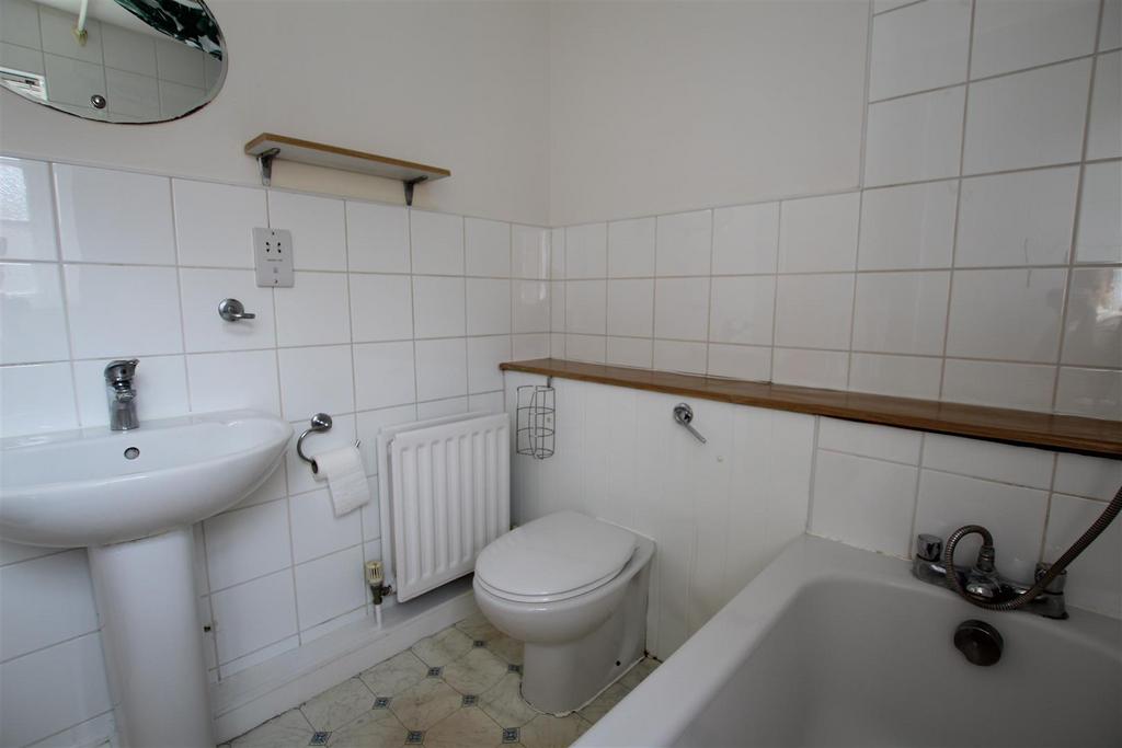 Bath 1.jpg