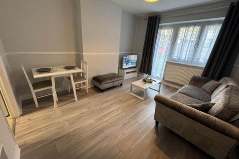 2 bedroom flat to rent, Cliffe House, Blackwall Lane, London, SE10