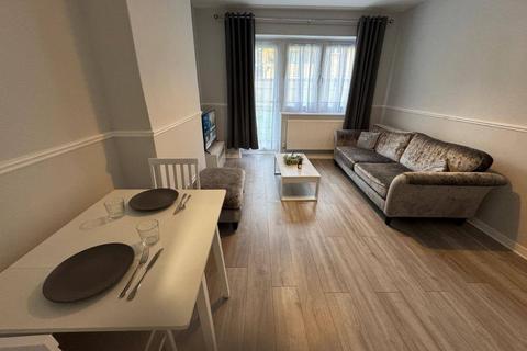 2 bedroom flat to rent, Cliffe House, Blackwall Lane, London, SE10