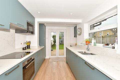 12 Albert Road, Hythe, CT21 6BP