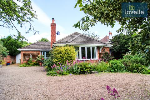 3 bedroom detached bungalow for sale, Welholme Avenue, Grimsby DN32