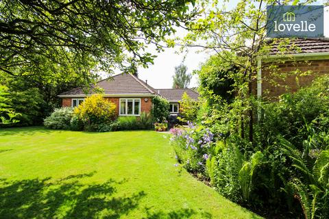 3 bedroom detached bungalow for sale, Welholme Avenue, Grimsby DN32