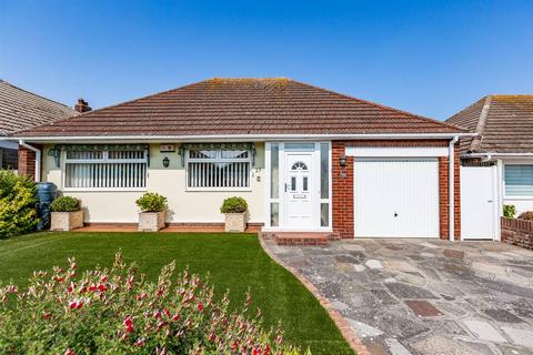 3 bedroom detached bungalow for sale, David Avenue, Margate