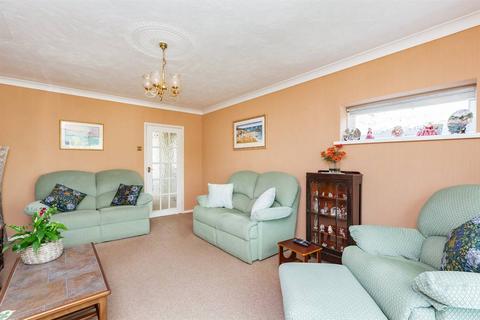 3 bedroom detached bungalow for sale, David Avenue, Margate