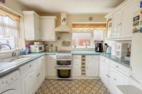 3 bedroom detached house for sale, Windermere Avenue, Hullbridge