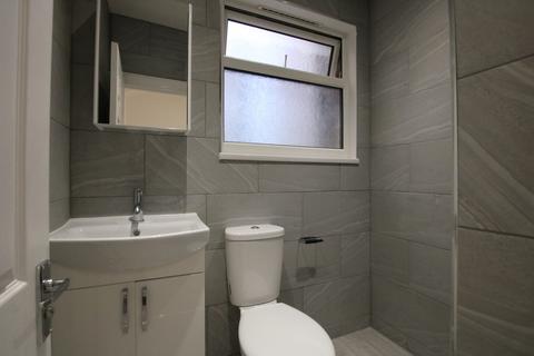 1 bedroom ground floor maisonette for sale, Ilex Road, Willesden