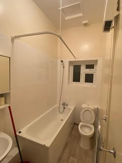 Studio to rent, Alexander House, London
