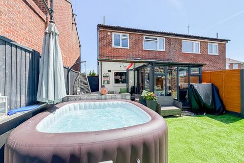 3 bedroom semi-detached house for sale, Tamworth Chase, Colchester