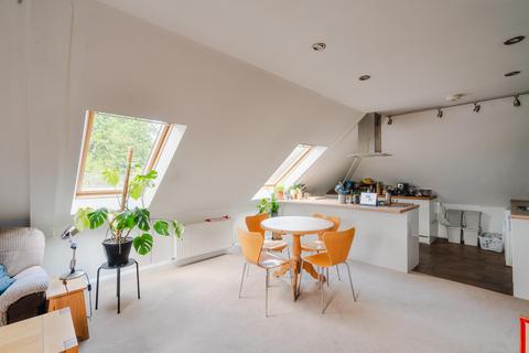 2 bedroom flat for sale, Bristol BS9