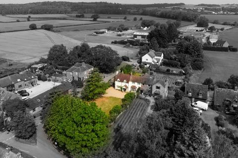 4 bedroom cottage for sale, Mulberry Cottage, 50 Pensham, Pershore, WR10 3HB