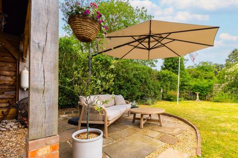 4 bedroom cottage for sale, Mulberry Cottage, 50 Pensham, Pershore, WR10 3HB