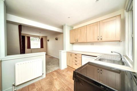 3 Catteshall Road, Godalming, GU7 3DJ