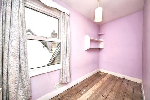 3 Catteshall Road, Godalming, GU7 3DJ